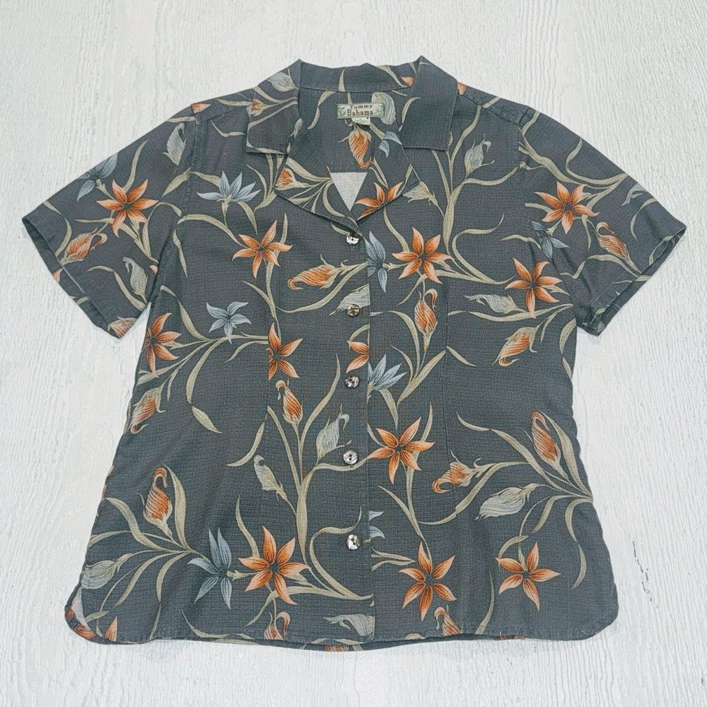 Tommy Bahama Silk Top Tropical Hawaiian Blouse Cruise Vacation Shirt